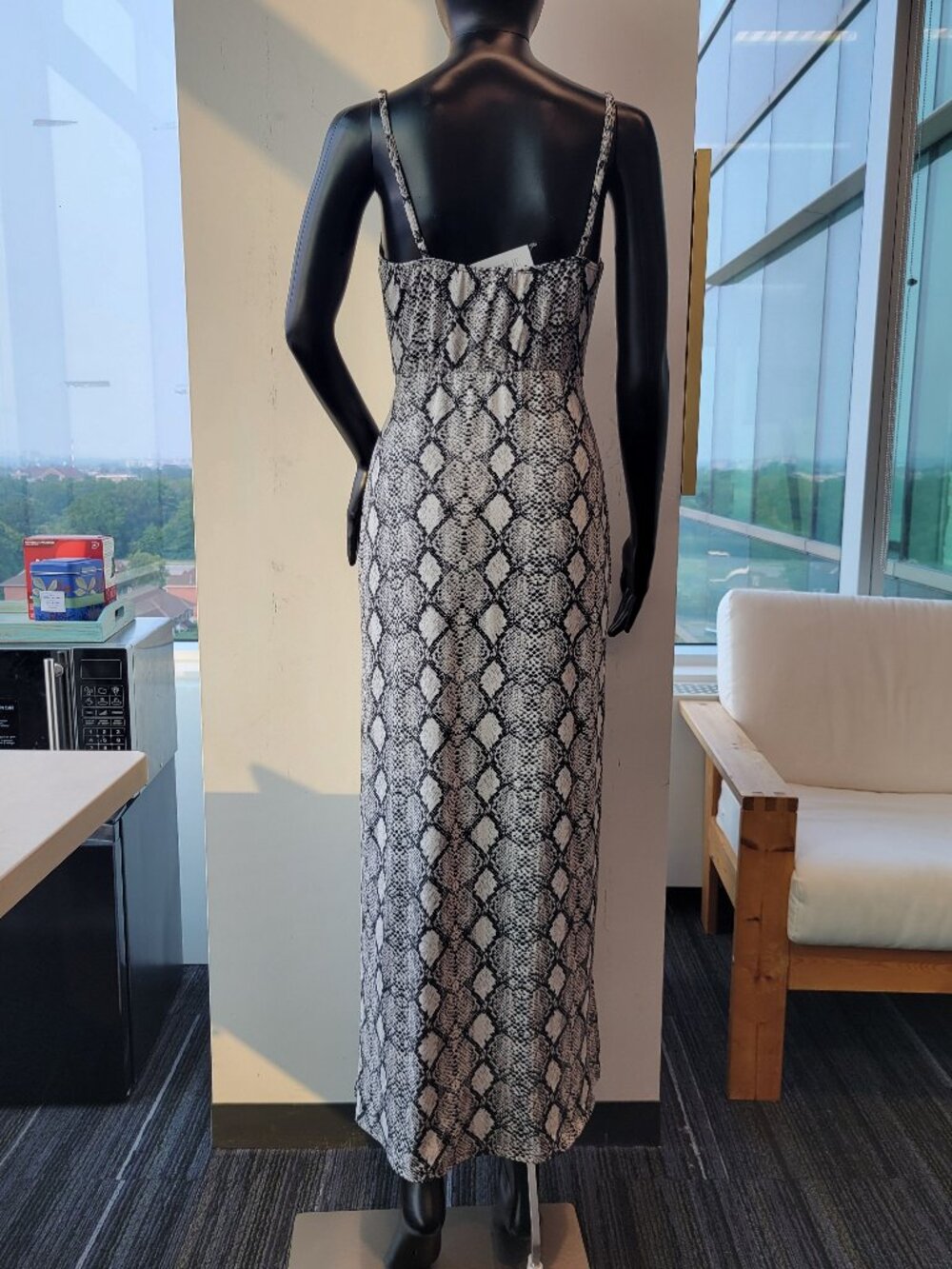 Guess SL Python Max Dress - Picture 3 of 8